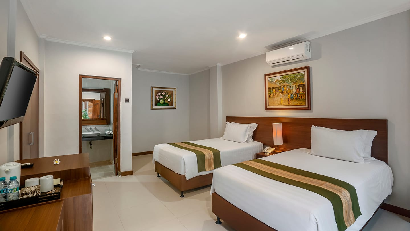 adidharmahotellegian-superior-room-img01 Adidharmahotellegian - Superior Room